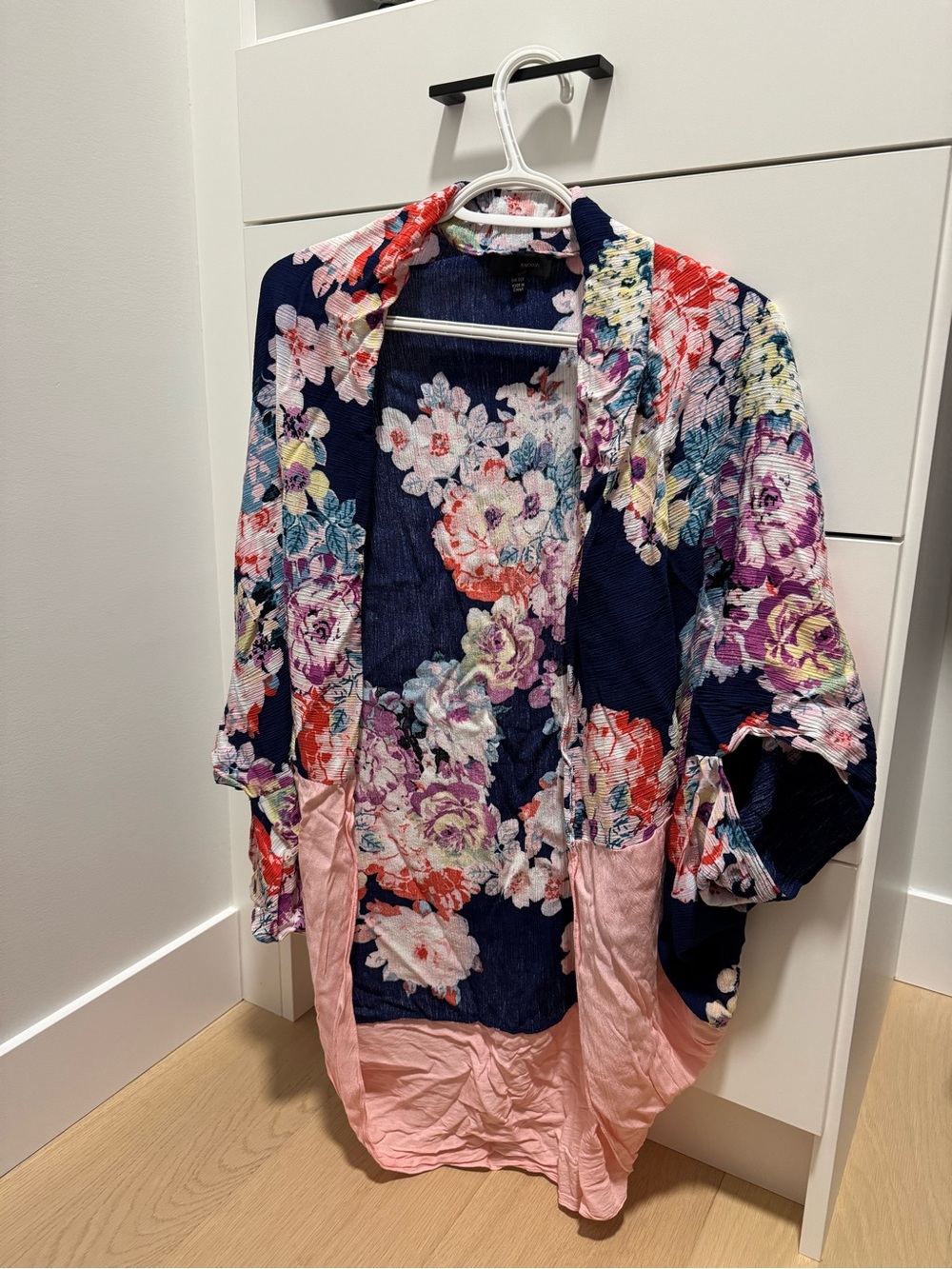 Posh Floral Open - Front Kimono Shirt - Navy & Pink